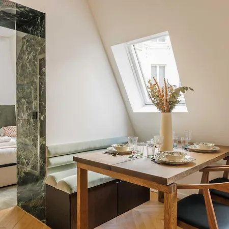 Classy St Honore - Louvre *